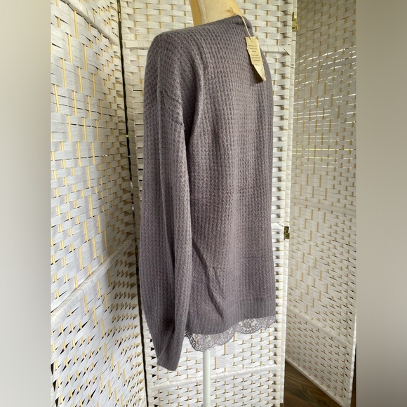 NWT Hem & Thread Waffle Knit Sweater Lace Trim Bottom Beautiful Lilac Color - Picture 12 of 16